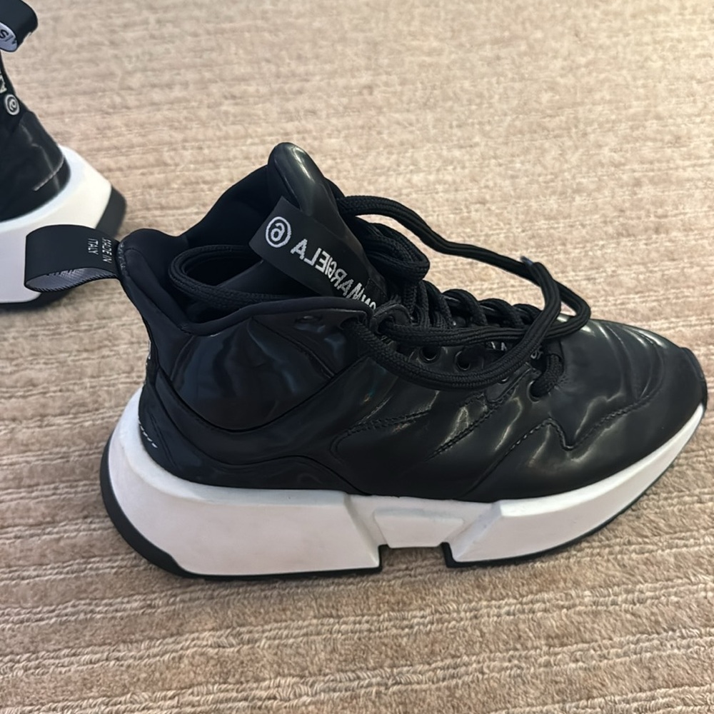 Maison Margiela warerproof sheakers in black color. Size:39 - Picture 5 of 13